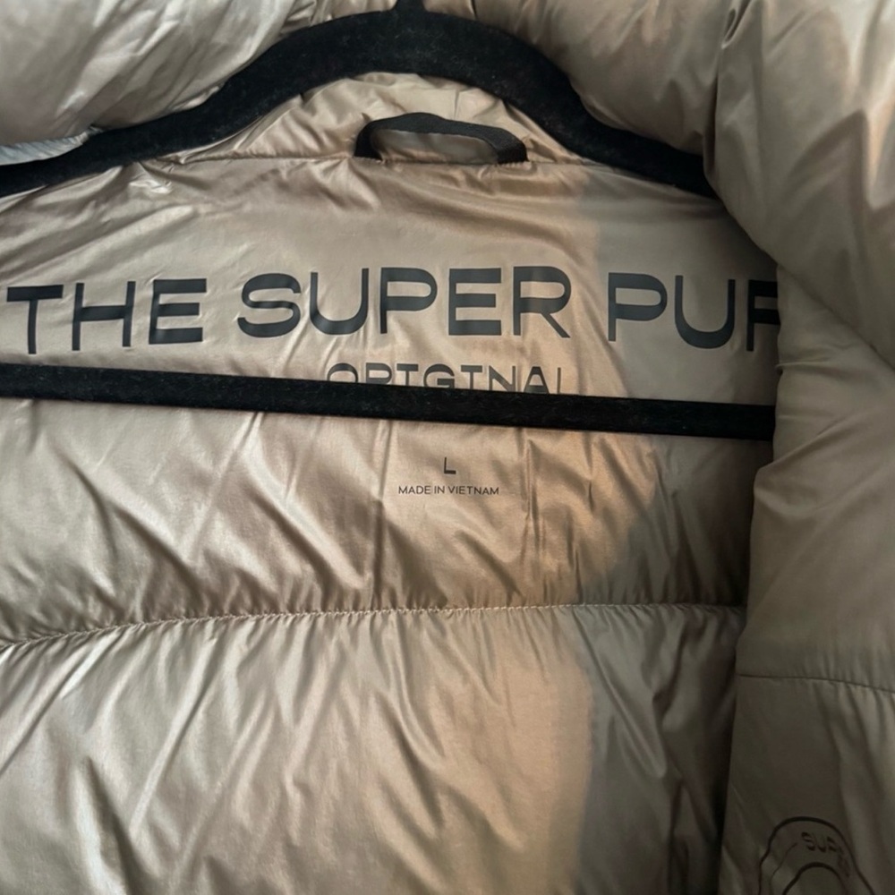 Brand New Aritzia SuperPuff - Liquid Shine | Size: L, Color: Modern Taupe - Picture 9 of 9